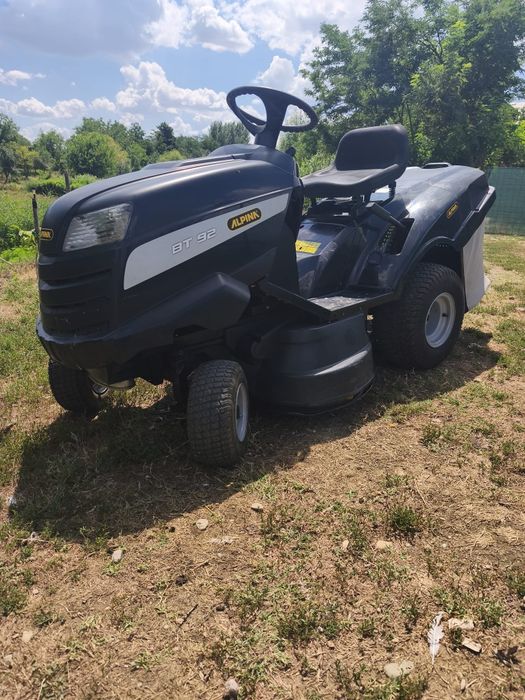 Vand tractoras gazon