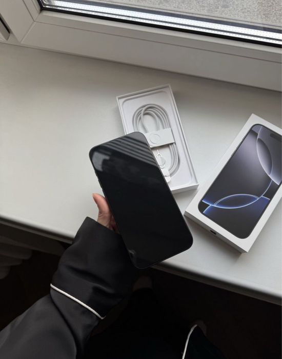 iPhone 16 pro max 256 black