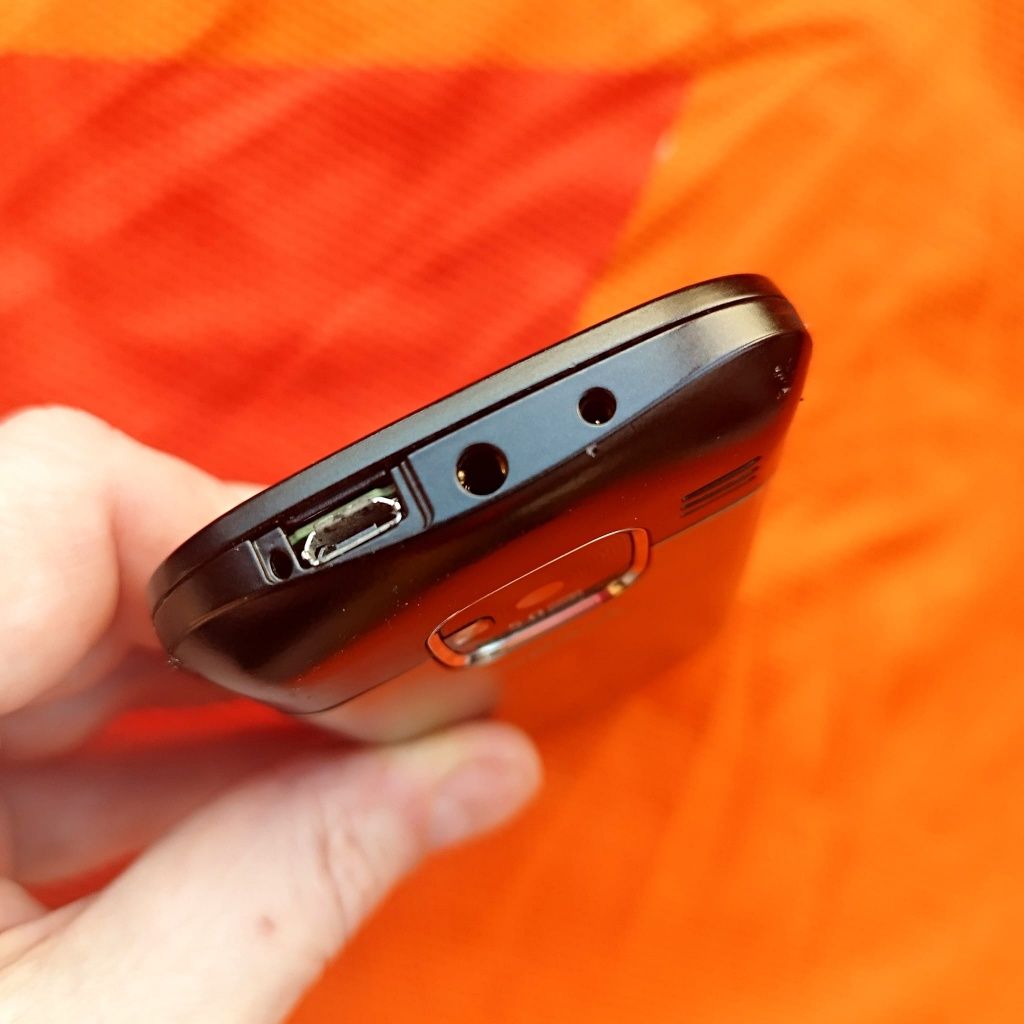 Nokia E5 ( decodat, stare foarte buna)
