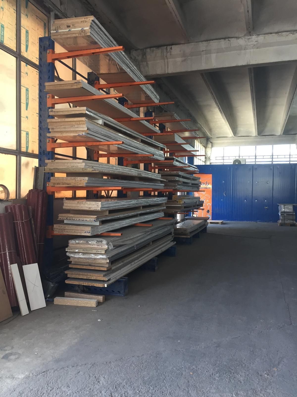Rafturi metalice industriale 827