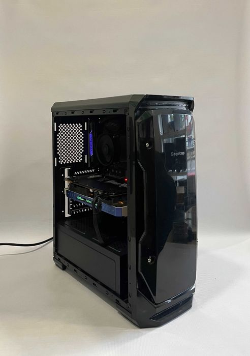 Геймърски компютър Intel Core i7 7700, GTX 1080 8GB, 16GB ram