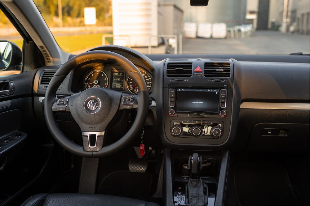 VW Jetta 2.5 Automat - USA Version, Îngrijită Obsesiv, Dotări Premium!