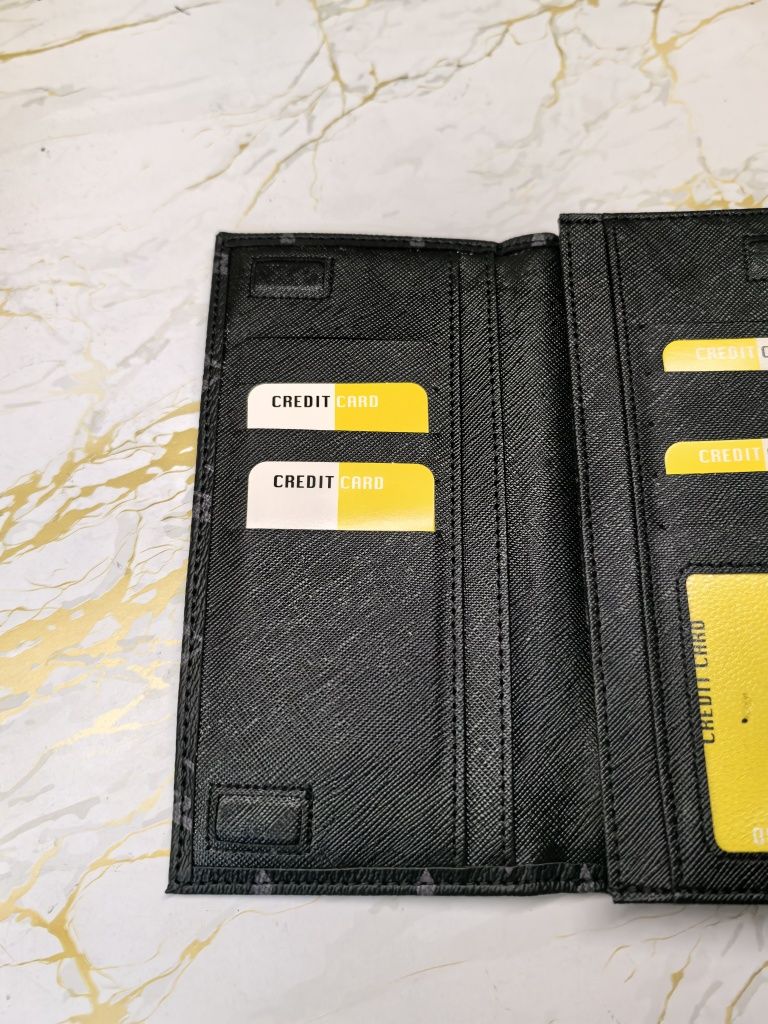 Luis Viton портфейл