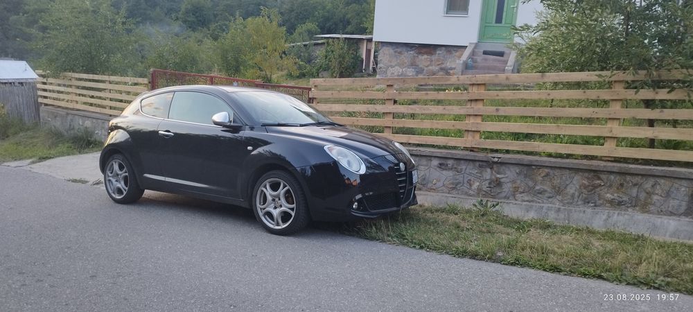 Vând Alfa Romeo mito 1.4 benzina +GPL 
Motor 1.4 benzină 
An fabricați