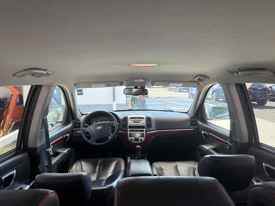 Hyundai Santa Fe Luxury/ Tractiune 4x4 si 2x4 /155 Cai/Piele neagra
