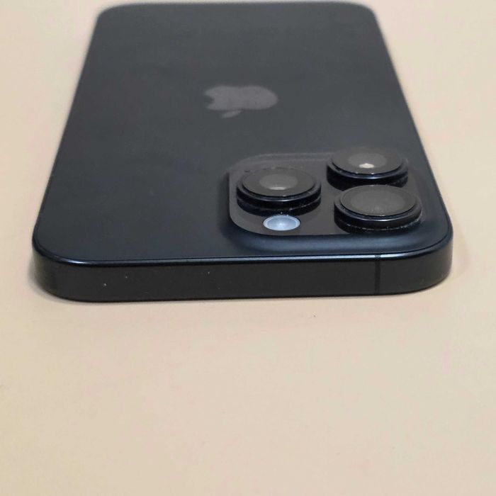 Hope Amanet P8 Iphone 16 Pro Max 256 99%