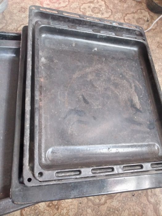 Продам противень,для духовки