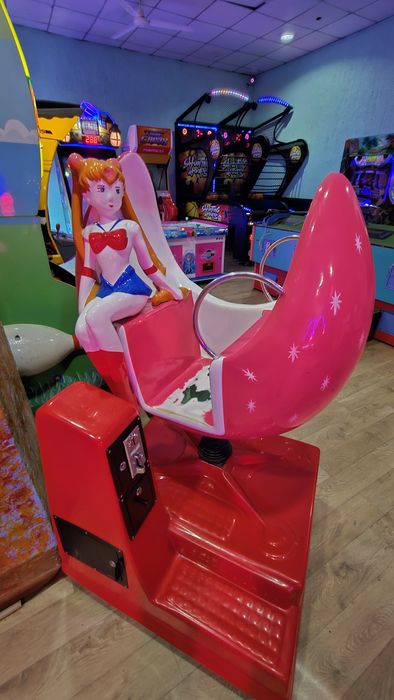 Детская карусель-качалка.