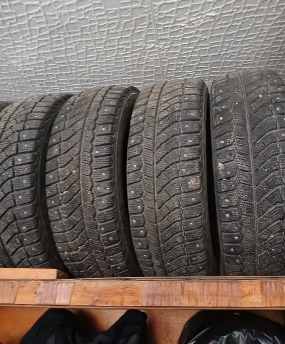 R14 Viatti шипованные резины