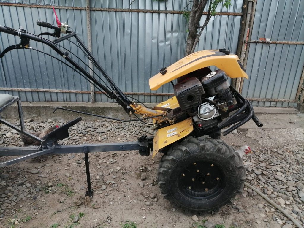 Motocultor 18cp .