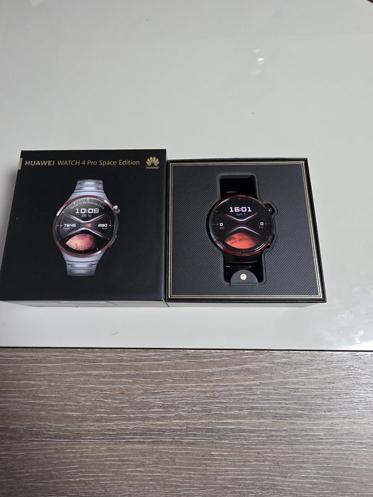 Huawei Watch 4 Pro Space Edition . Cu garantie