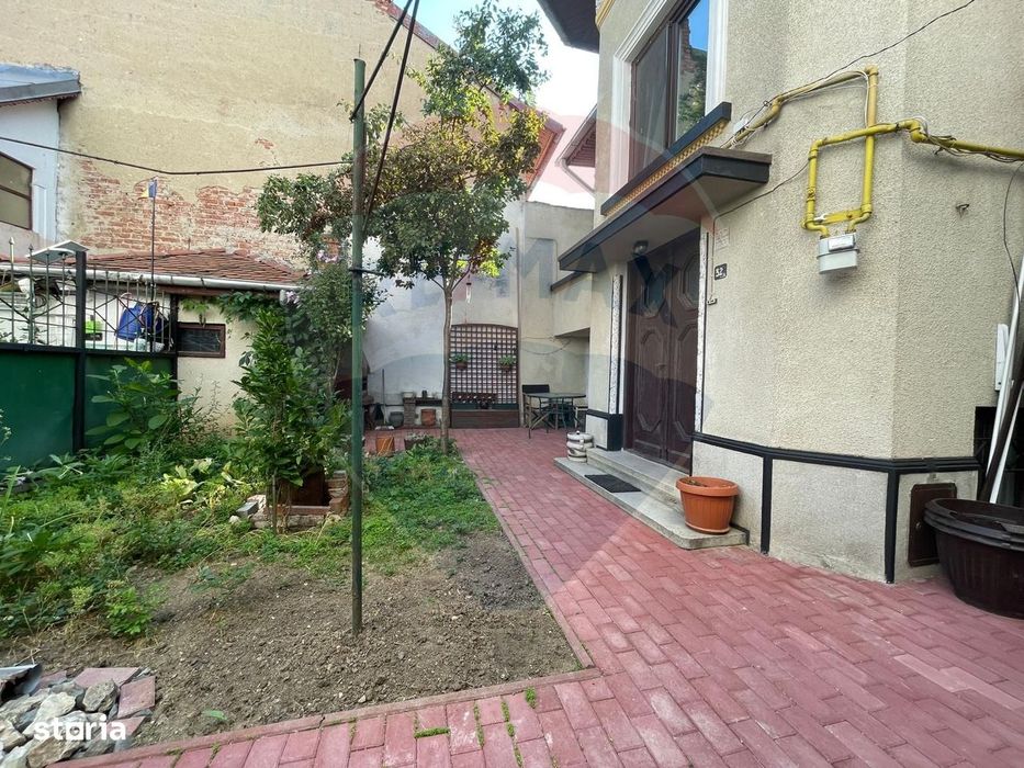Vila de vanzare D+P+M în zona Muncii