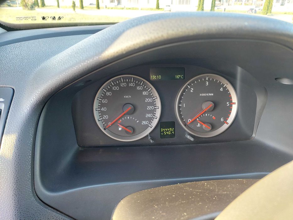 Volvo v50,1.6 diesel