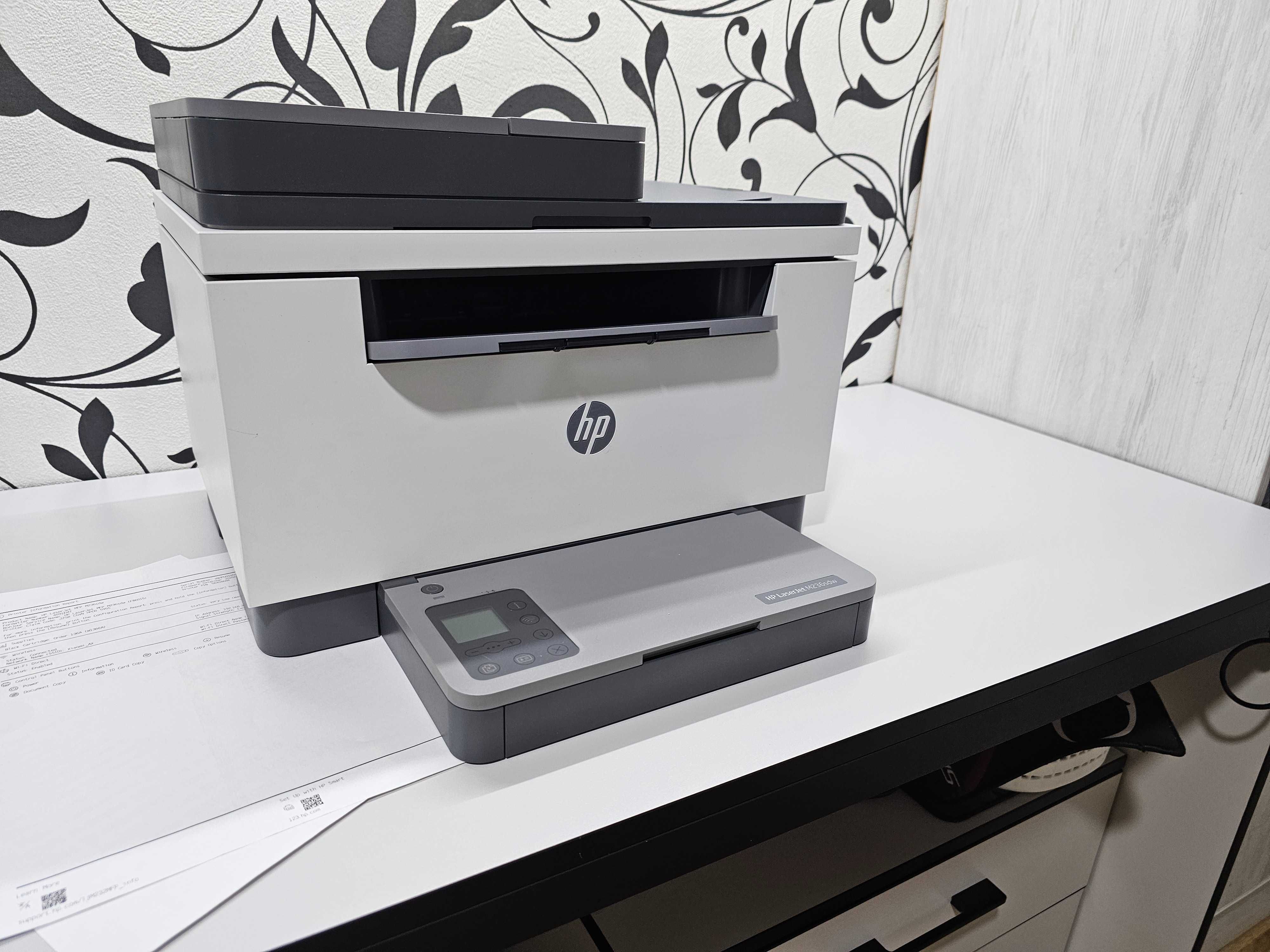 ПРОДАМ HP LaserJet MFP M236sdw WiFi МФУ (3в1). Состояние ОТЛИЧНОЕ.