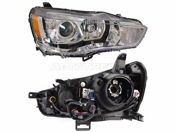 Фара Mitsubishi Outlander