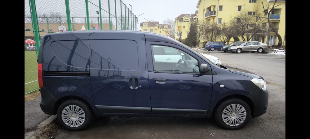 Vând DACIA Dokker