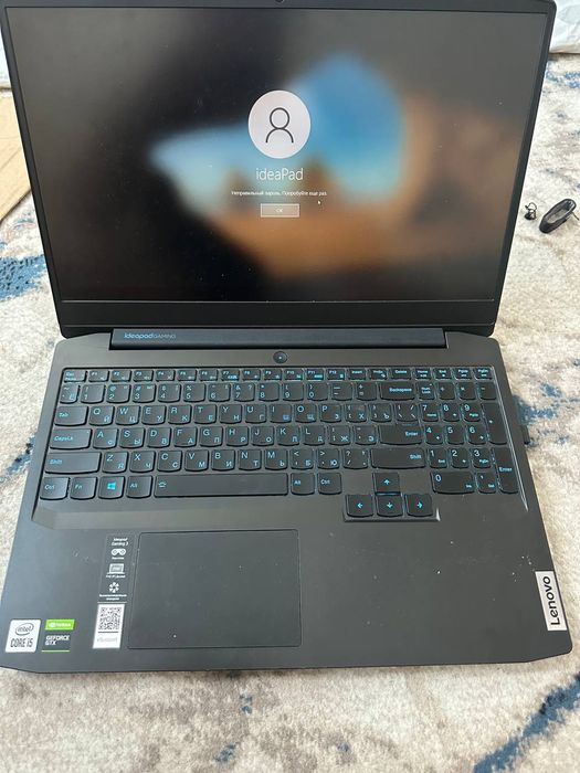 Notebook sotiladi