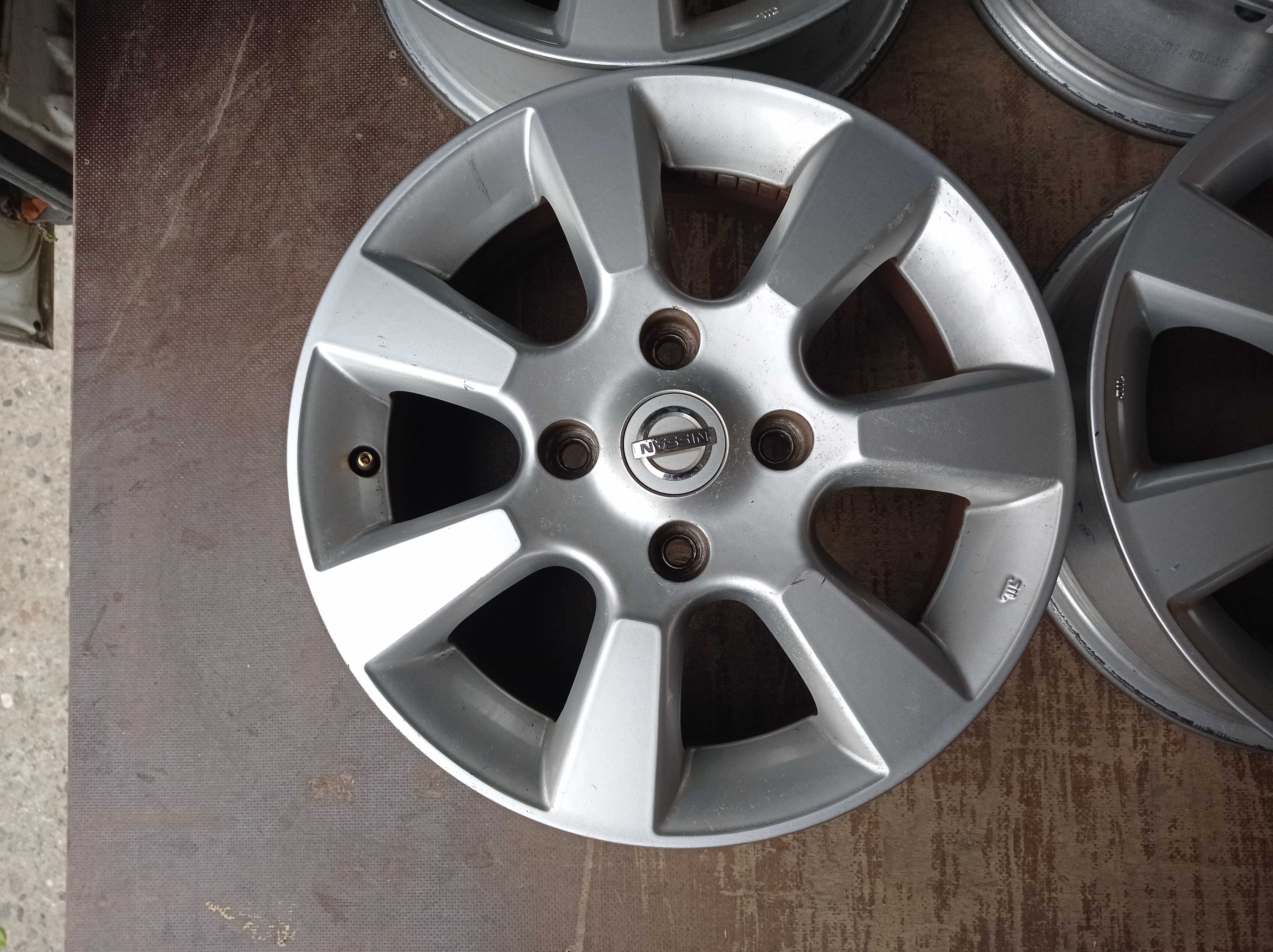 15 4x100 NISSAN Оригинални-Внос от Австрия