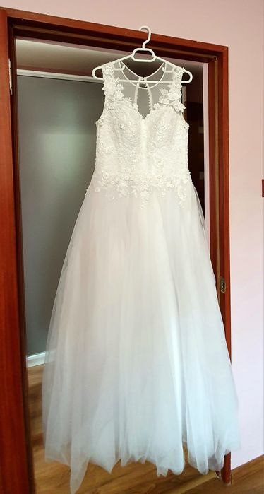 Vand rochie de mireasa