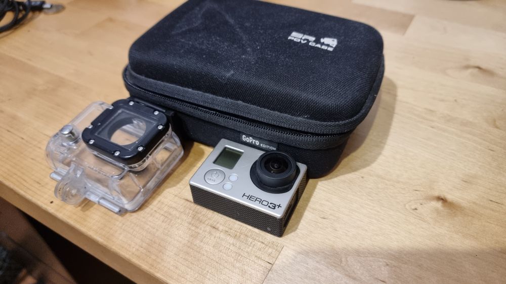 GoPro Hero3+ cu husa transport + husa waterproof