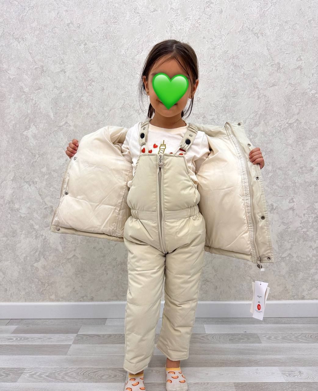 В наличии шикарная двойка пуховик на девочку/мальчика 4-5 лет! 
Всё ин