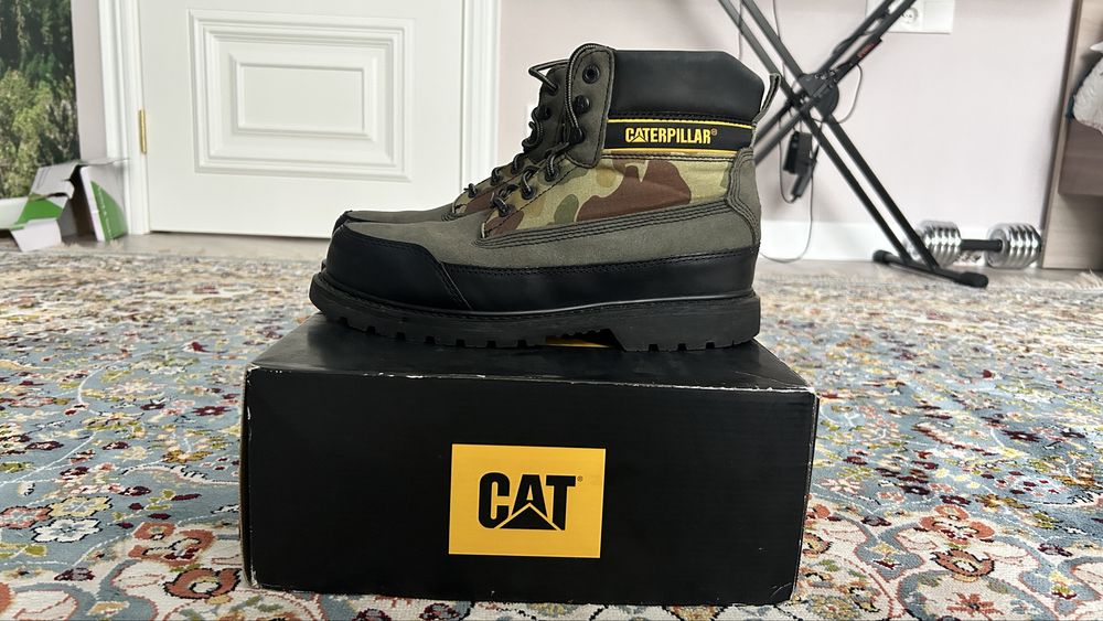 Продам осеннюю обувь CAT x Nigel Cauborn