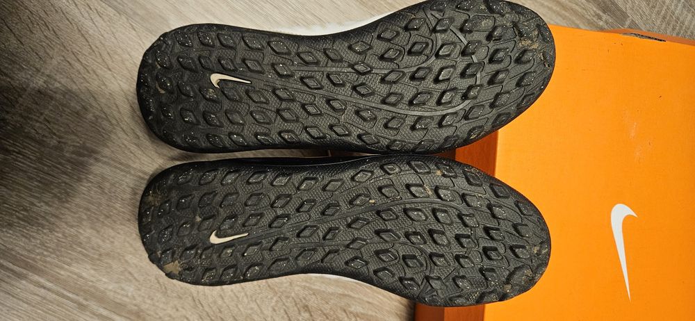 Adidasi fotbal Nike Phantom Gx