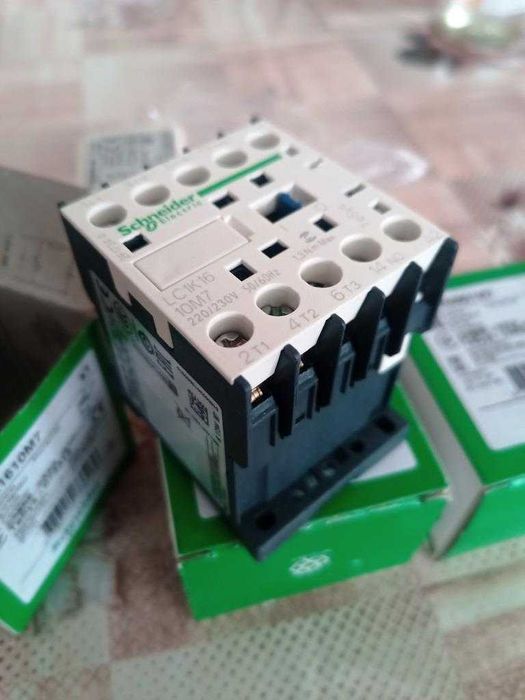 Контактори -  LS -schneider има и 24 волтови