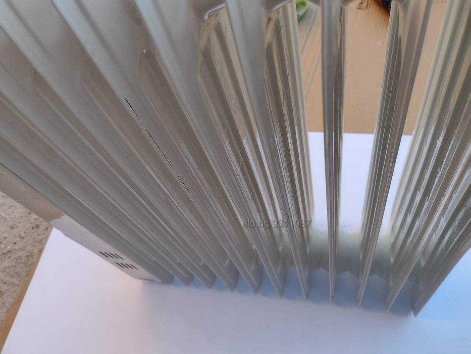 Маслен радиатор Cecotec Ready Warm 5700 Space 2500 W бял