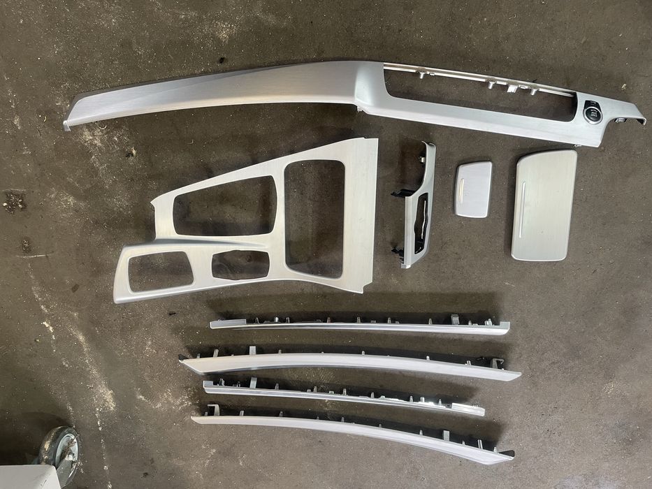 Интериорни лайстни БМВ Ф10/ Ф11 (laistni bmw f10)