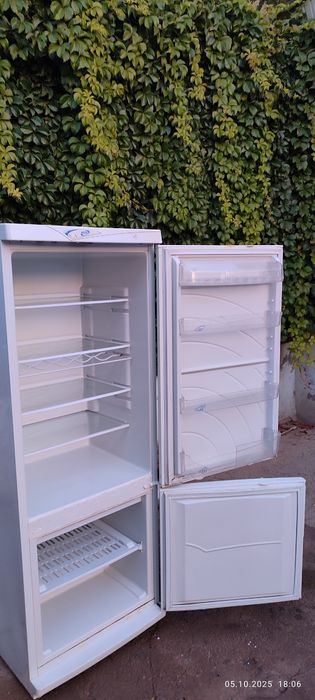 Холодильник/Музлатгич б/у марка POZIS