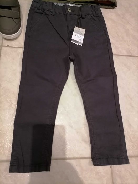 Set geaca pantaloni primark ptr copil 2-3ani