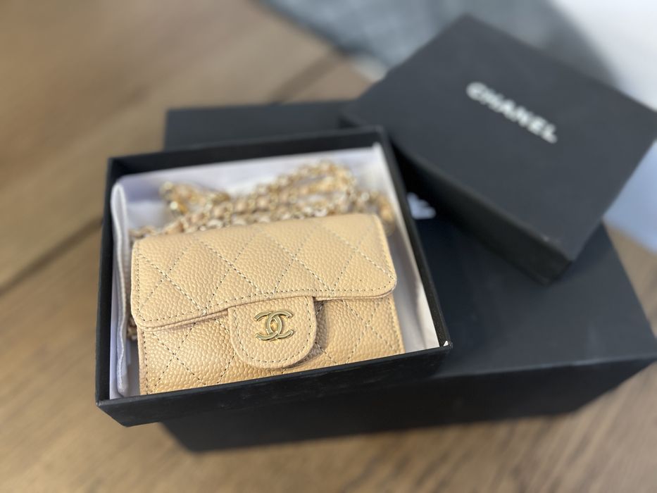 Мини дамска чанта C*h*a*n*e*l*