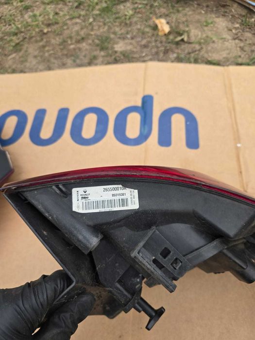 Tripla Stop Lampa Dreapta de pe Aripa Caroserie Renault Megane 3 Break