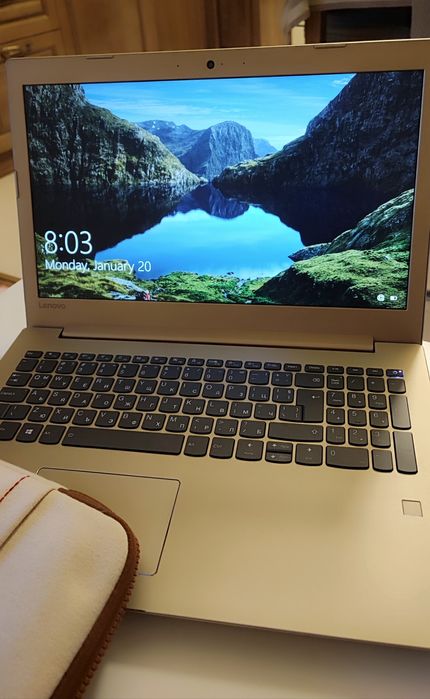 Леново/ LENOVO Ideapad 15,6" + подаръци