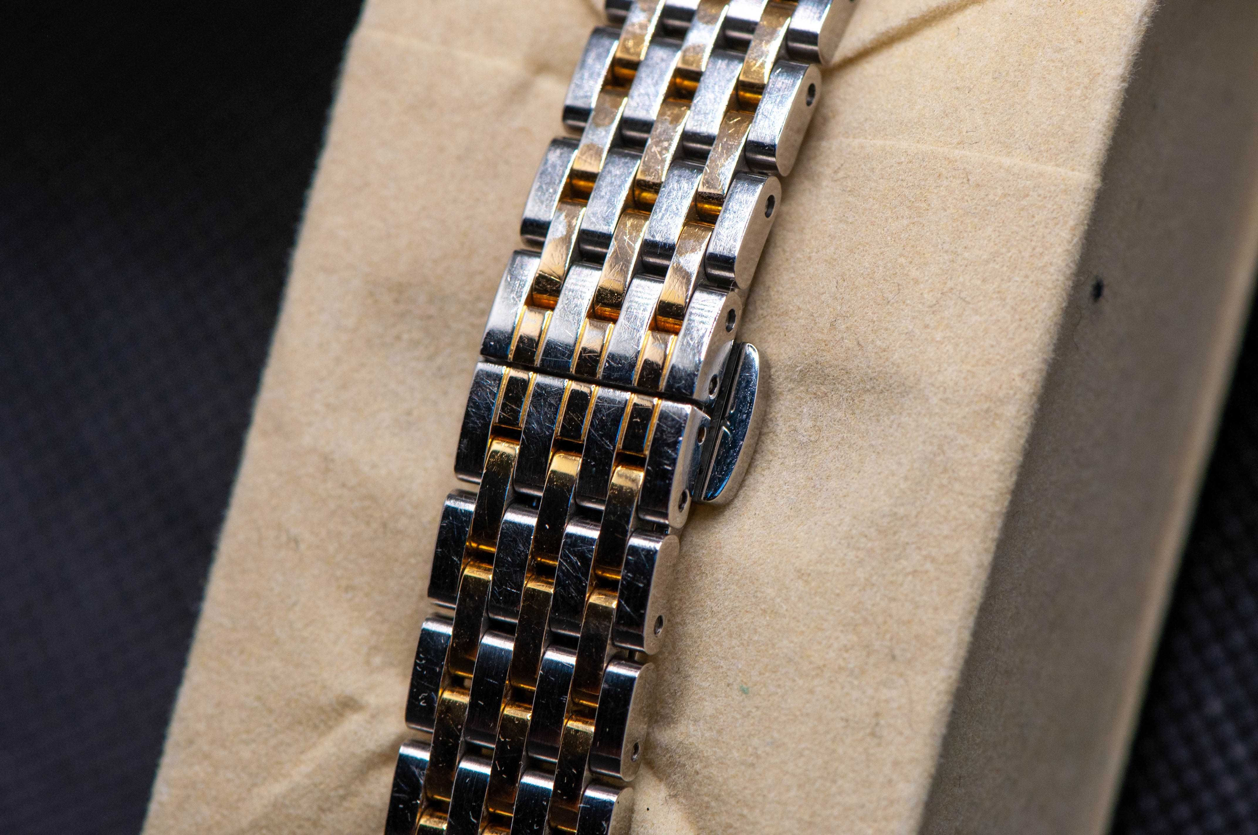 Швейцарски дамски часовник с диаманти  - Raymond Weil Toccata 5393