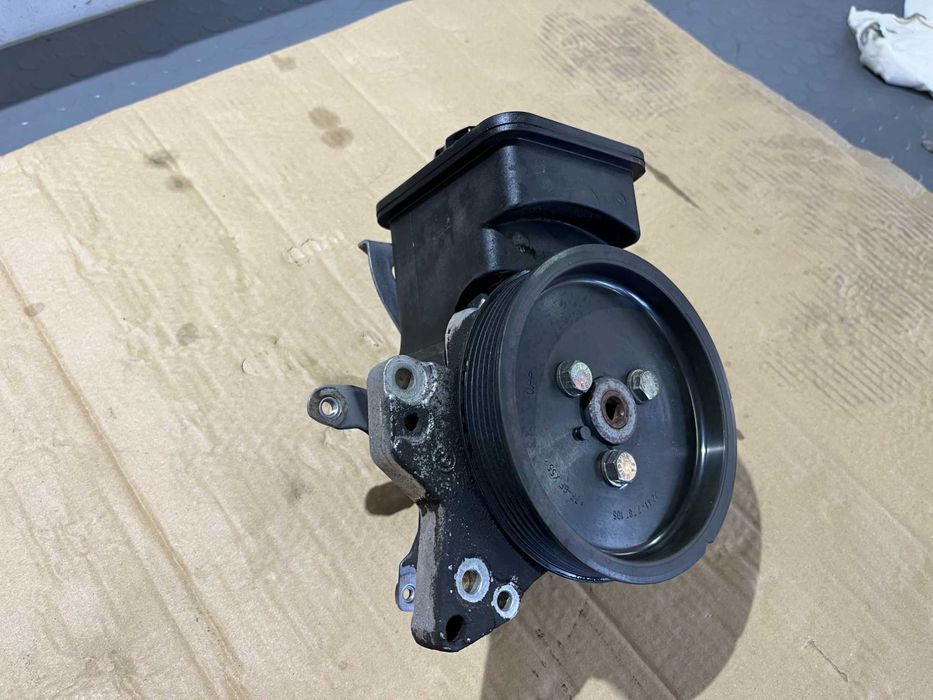 Хидравлична помпа за BMW E46 320D (150 к.с.)