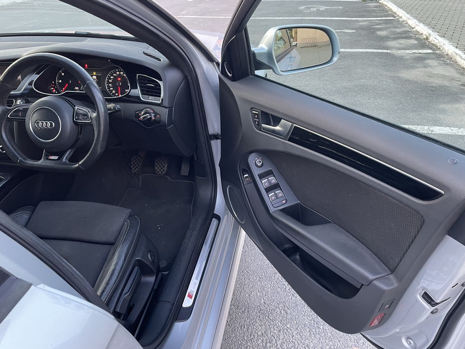 Dezmembrez Audi A4 B8.5 Facelift