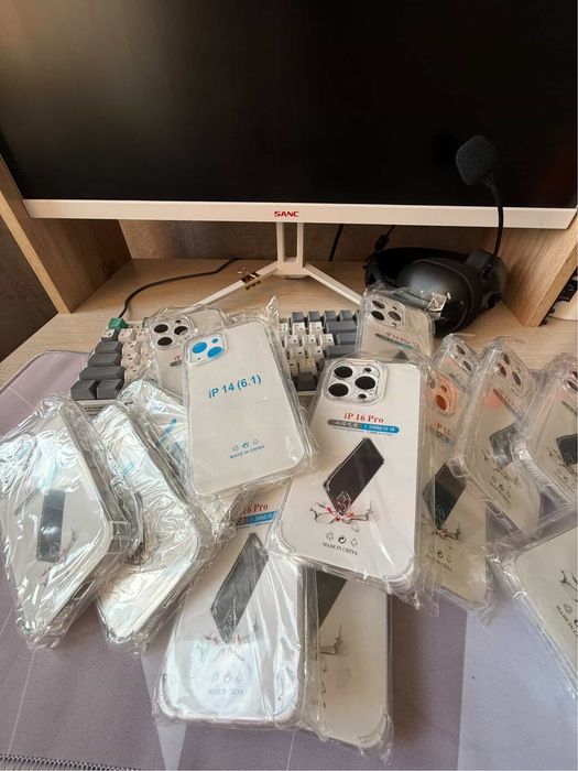 Продам чехлы на Iphone