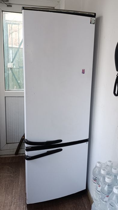 Холодильник б/у в рабочем состоянии