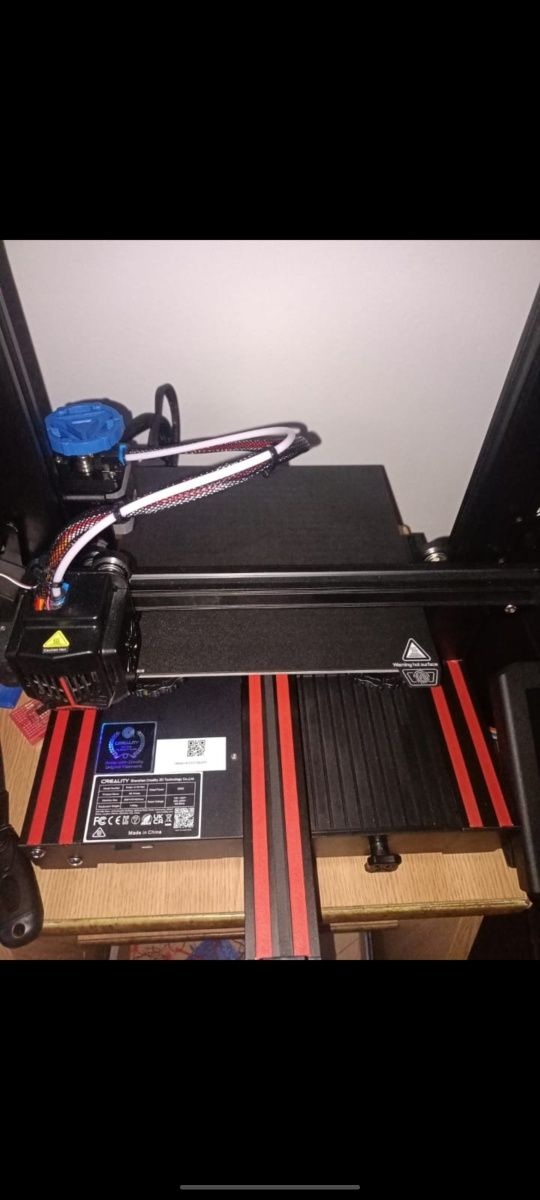 Imprimanta 3D Ender 3 V2 NEO Modificată Negociabilă
