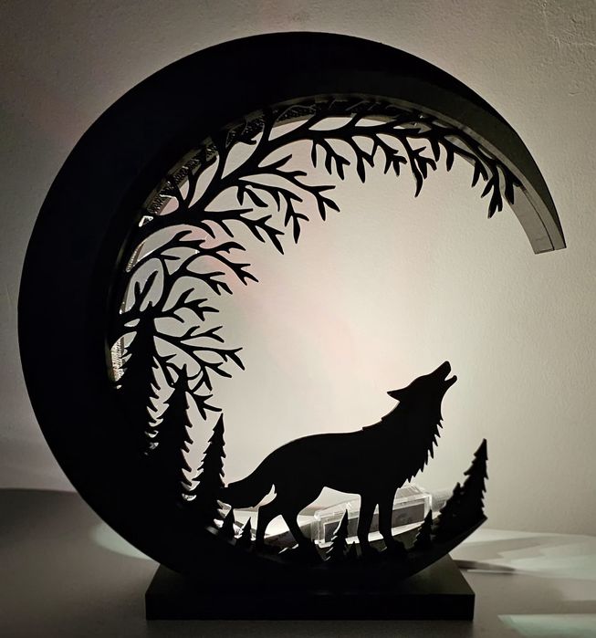 Лед лампа с вълк