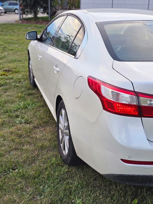 De vânzare Renault Latitude – 2011, benzină + GPL, 2.0, 140 CP