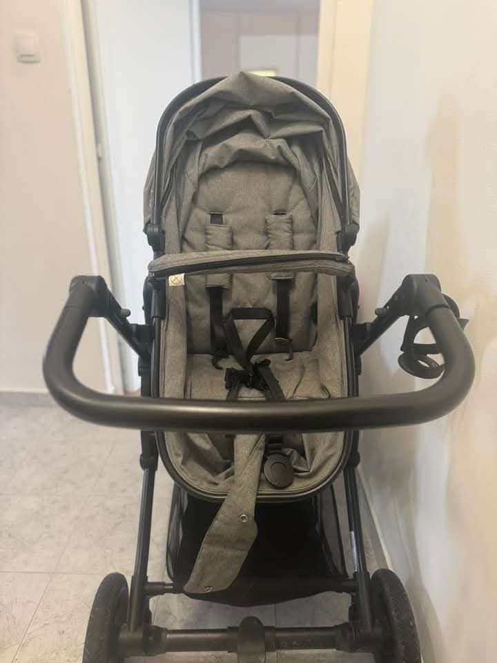 Продавам количка  Hauck Atlantic twin