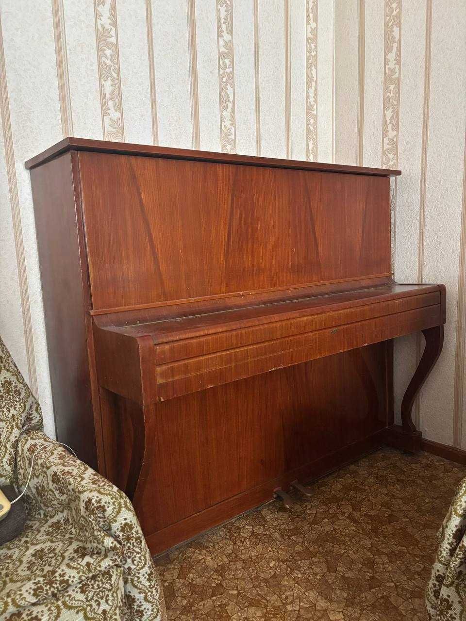 Пианино "Ростов-Дон"