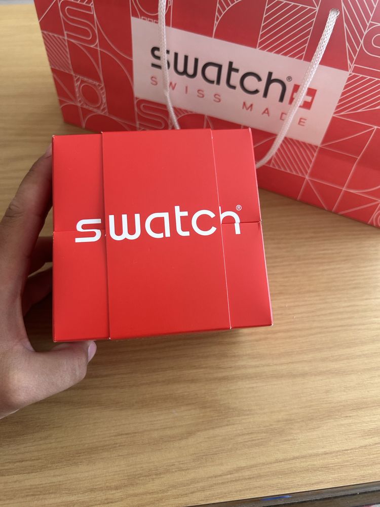 Swatch C-black Номер на модела: SBO3B100