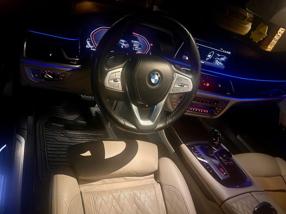 Vând BMW seria 7