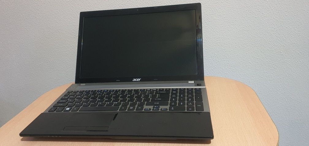 Vand laptop i7...ssd, ram 16gb