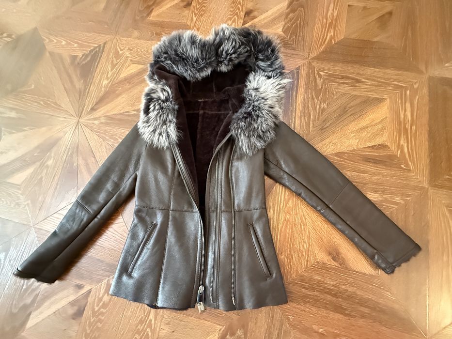 Дубленка кожа. размер на 40-42 на девочку