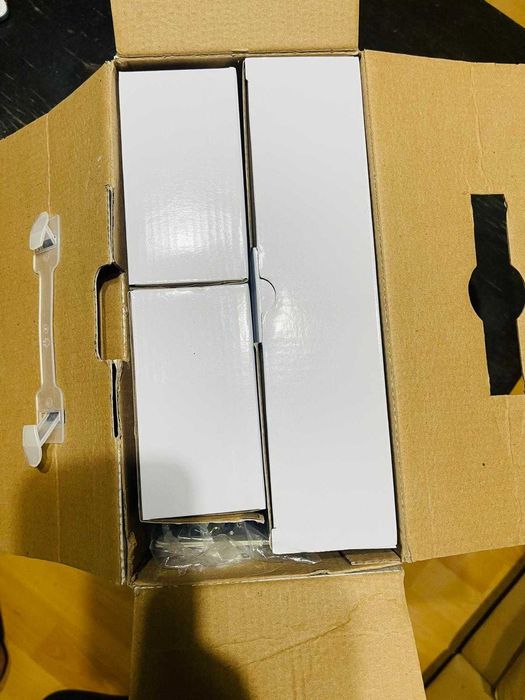 Kit interfon video VIMAR K42931, 2 monitoare albe, 1 camera gri